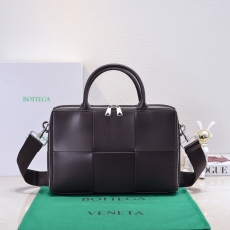 Mens Bottega Veneta Briefcases